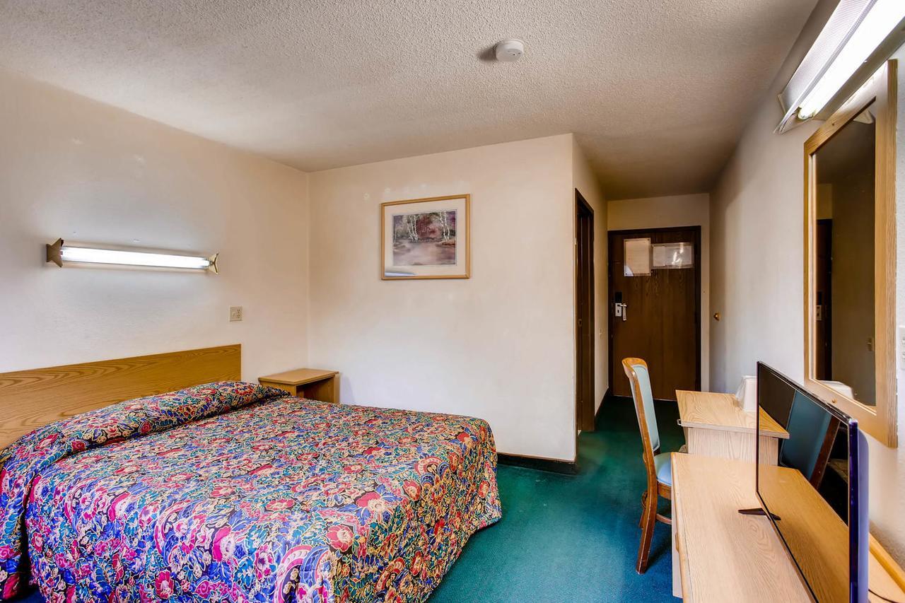Motel 9